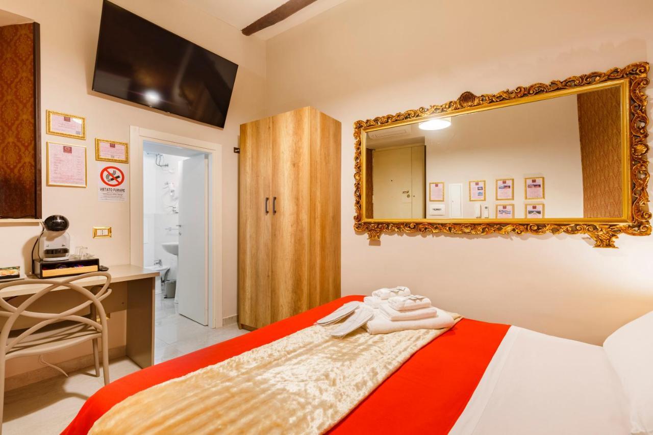 Spinacorona Room Napoli Bagian luar foto