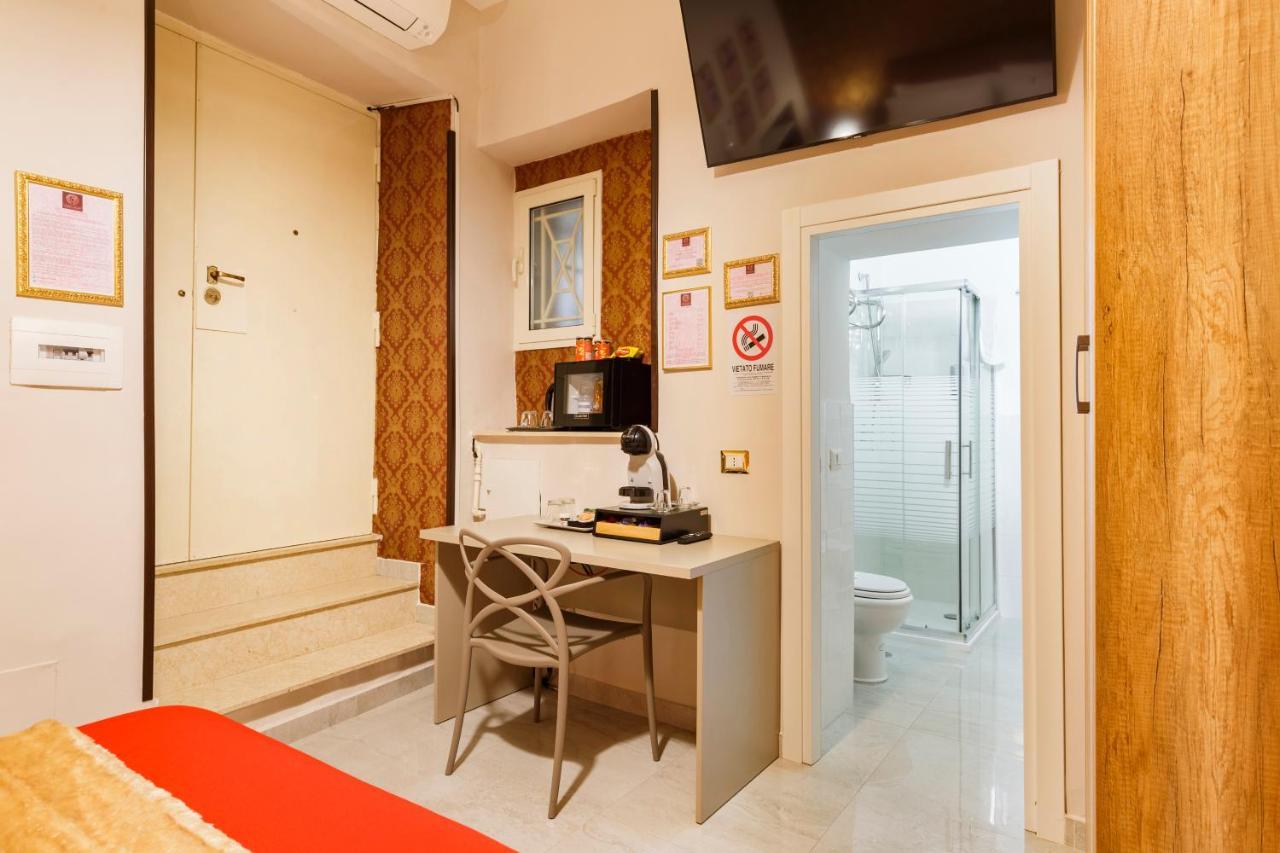 Spinacorona Room Napoli Bagian luar foto