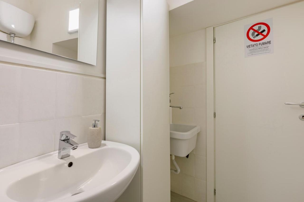 Spinacorona Room Napoli Bagian luar foto